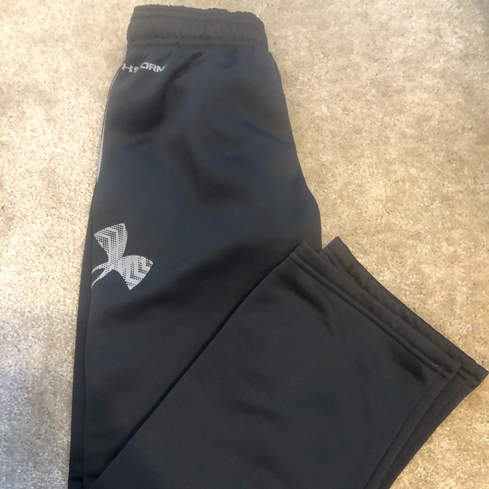 Boys under amour sweats